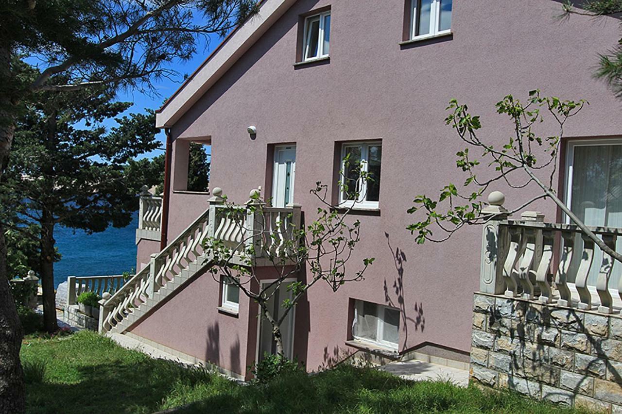 Beachfront Apartments Baricevic With Pool Cesarica Exterior foto