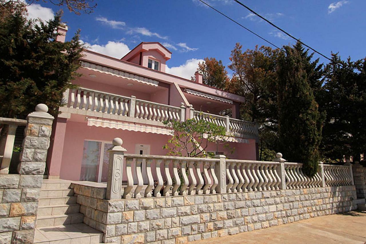 Beachfront Apartments Baricevic With Pool Cesarica Exterior foto